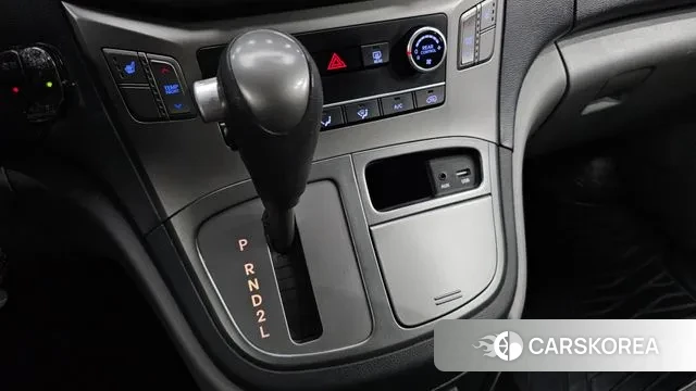 Hyundai The New Grand Starex id 3480079 из Кореи 19