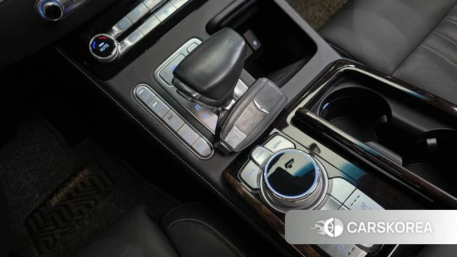 Genesis G90 id 3899642 из Кореи 19