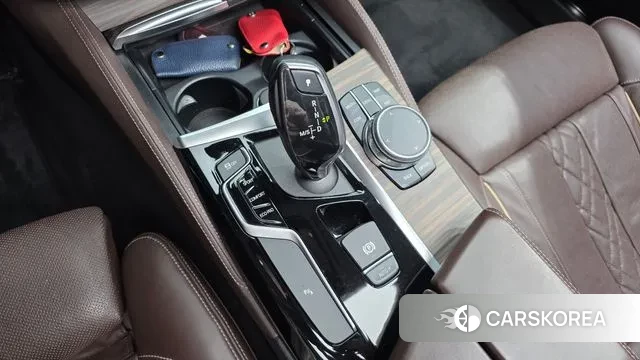 BMW 5 Series (G30) id 3505252 из Кореи 19