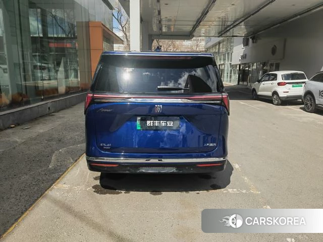 Buick GL8 PHEV id 4207744 из Китая 10