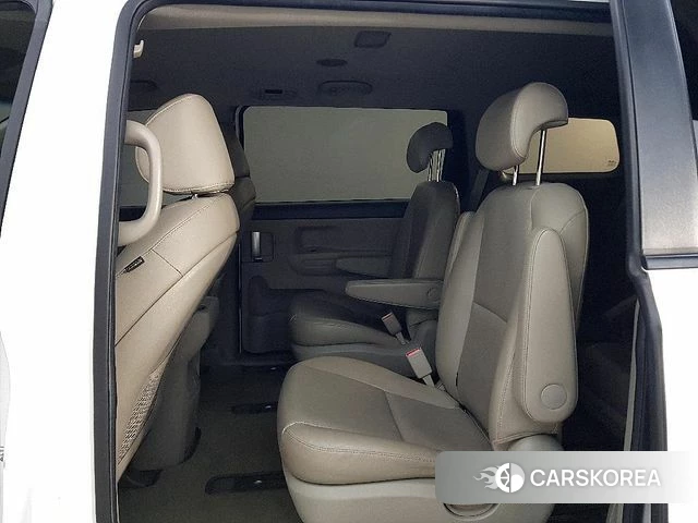 Kia All New Carnival id 4652428 из Кореи 19