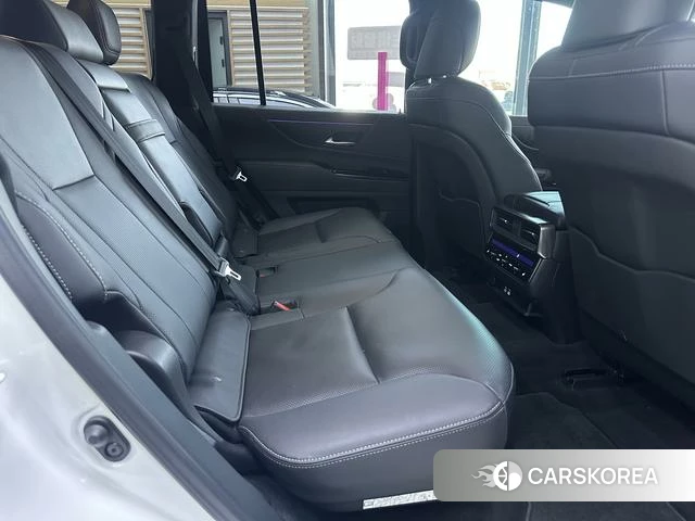 Lexus LX id 4262574 из Китая 22