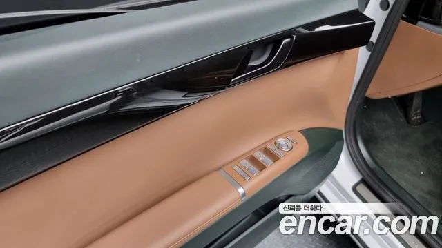 Hyundai Grandeur (GN7) id 2564971 из Кореи 19