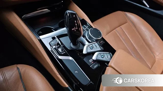 BMW 5 Series (G30) id 3500047 из Кореи 19