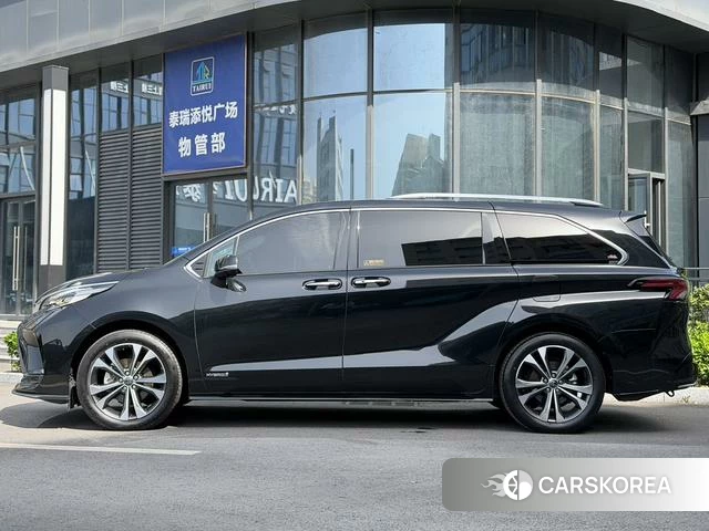 Toyota Grevia id 3913704 из Китая 14