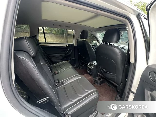 Volkswagen Tiguan L PHEV id 4359532 из Китая 9