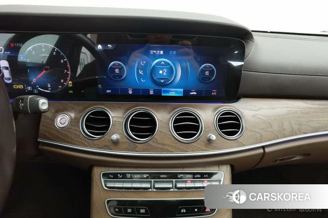 Mercedes-Benz E-class id 4272454 из Китая 23