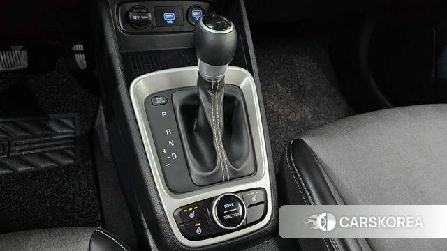 Hyundai Venue id 4501845 из Кореи 27