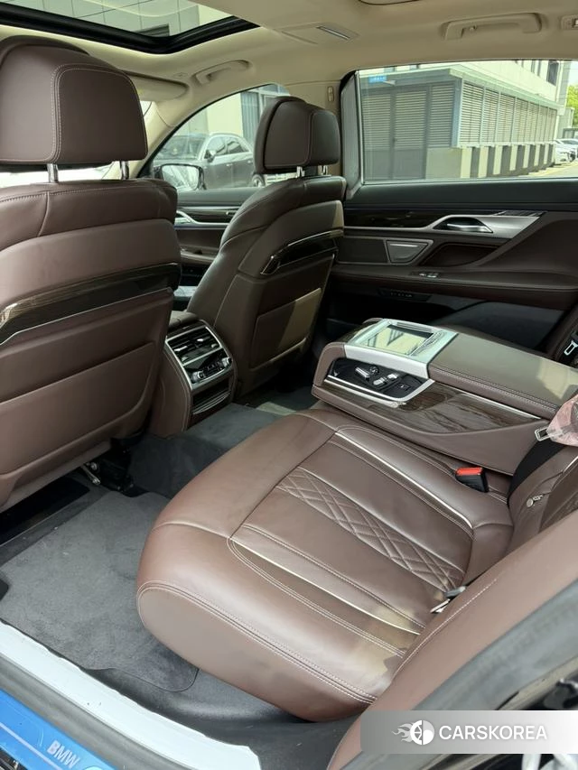 BMW 7 series id 4264812 из Китая 9