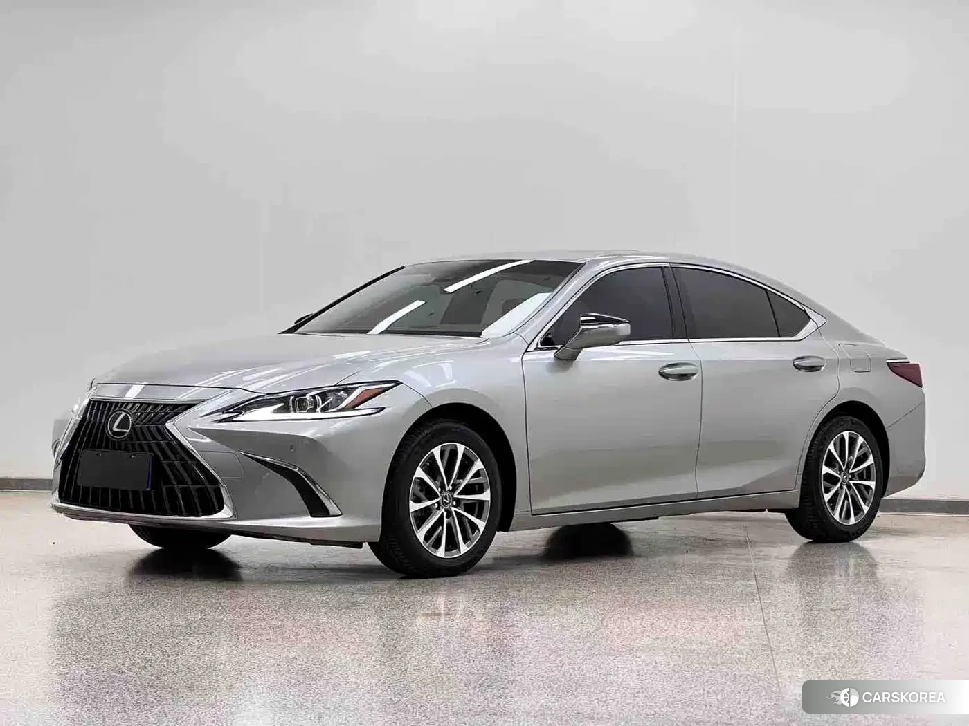 Lexus ES id 4539025 из Китая 27