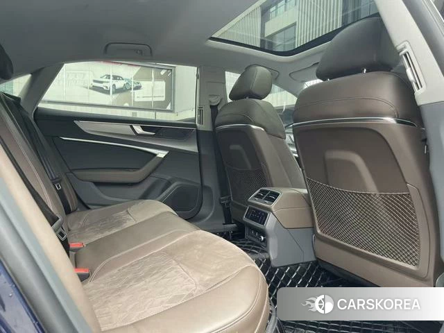 Audi A7L id 4273955 из Китая 17