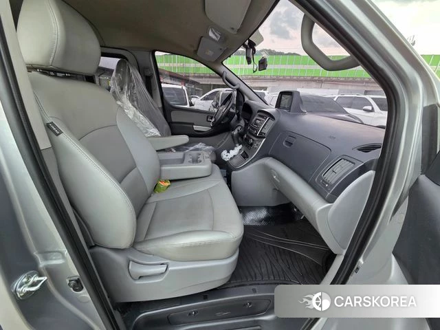 Hyundai The New Grand Starex id 4245836 из Кореи 17