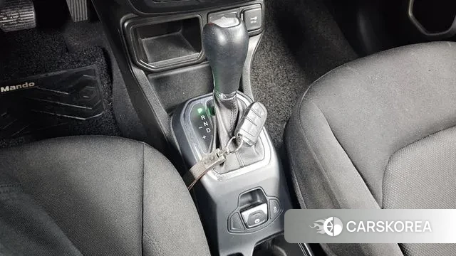 Jeep Renegade id 3003976 из Кореи 19