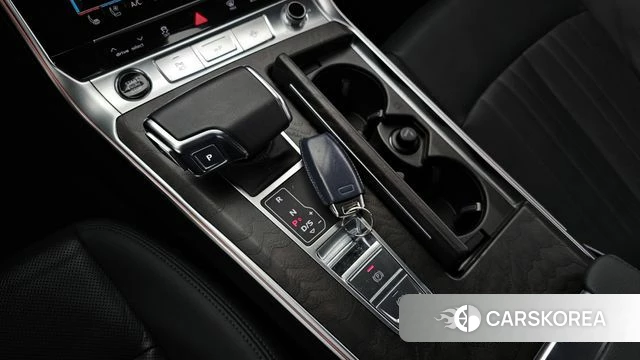 Audi A6 (C8) id 4382289 из Кореи 32