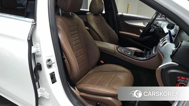 Mercedes-Benz E-Class W213 id 3852664 из Кореи 19