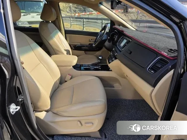 Kia The New Carnival id 3703089 из Кореи 19