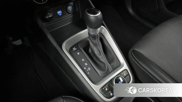 Hyundai Venue id 4507890 из Кореи 19