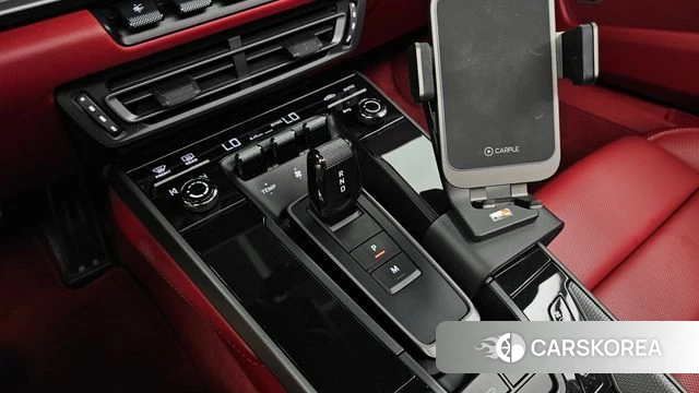 Porsche 911(992) id 4894702 из Кореи 32