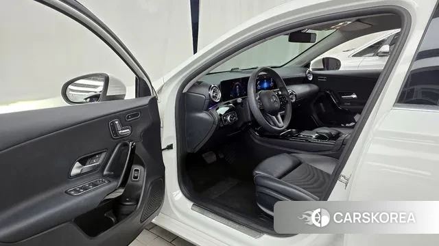 Mercedes-Benz A-Class W177 id 3417564 из Кореи 19