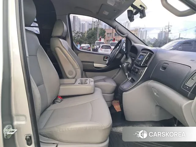 Hyundai The New Grand Starex id 3041975 из Кореи 16