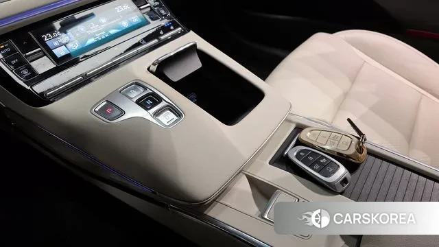 Hyundai The New Grandeur IG Hybrid id 3556053 из Кореи 19