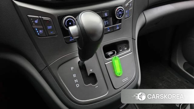 Hyundai The New Grand Starex id 4536268 из Кореи 29