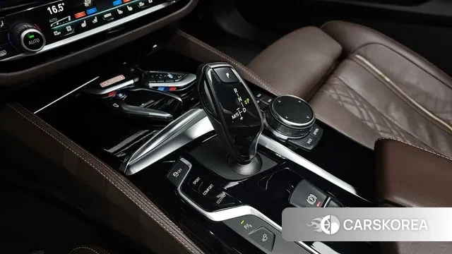 BMW 5 Series (G30) id 3139842 из Кореи 19