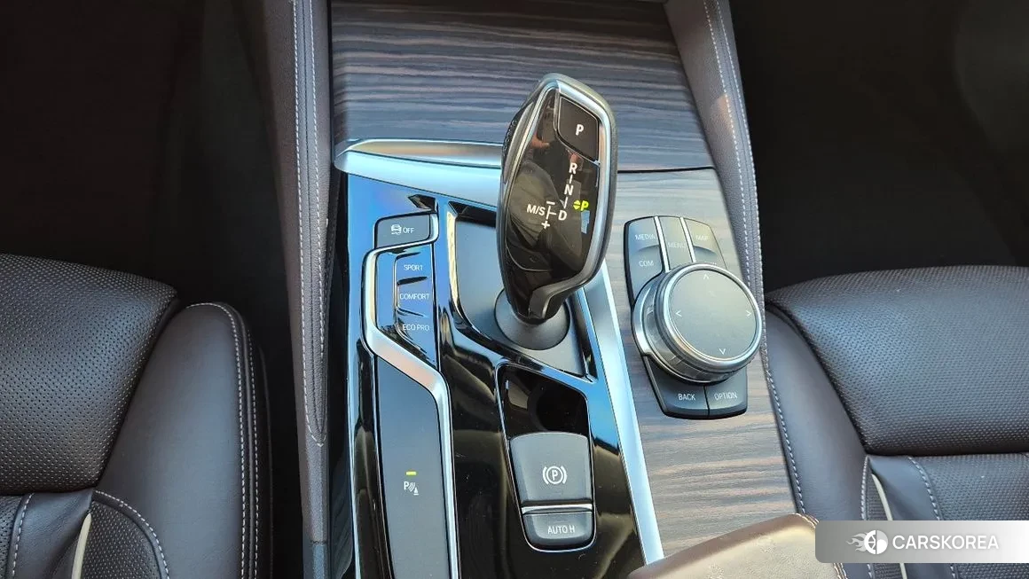 BMW 5 Series (G30) id 2140275 из Кореи 14