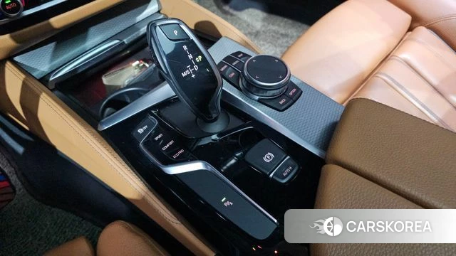 BMW 5 Series (G30) id 4737635 из Кореи 19