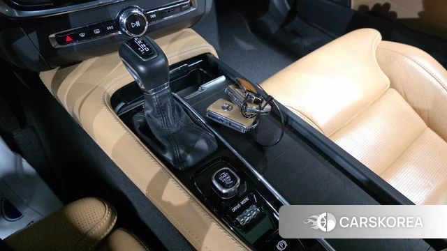 Volvo V90 Cross-Country id 3911633 из Кореи 19