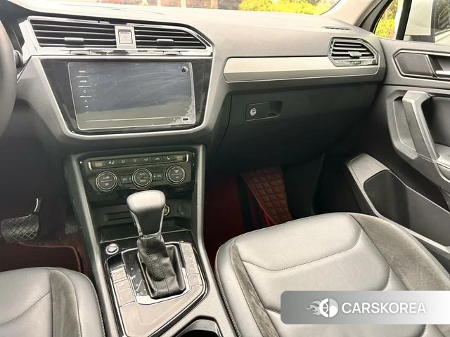 Volkswagen Tiguan L id 4265559 из Китая 16