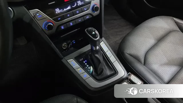 Hyundai Avante AD id 3687732 из Кореи 19