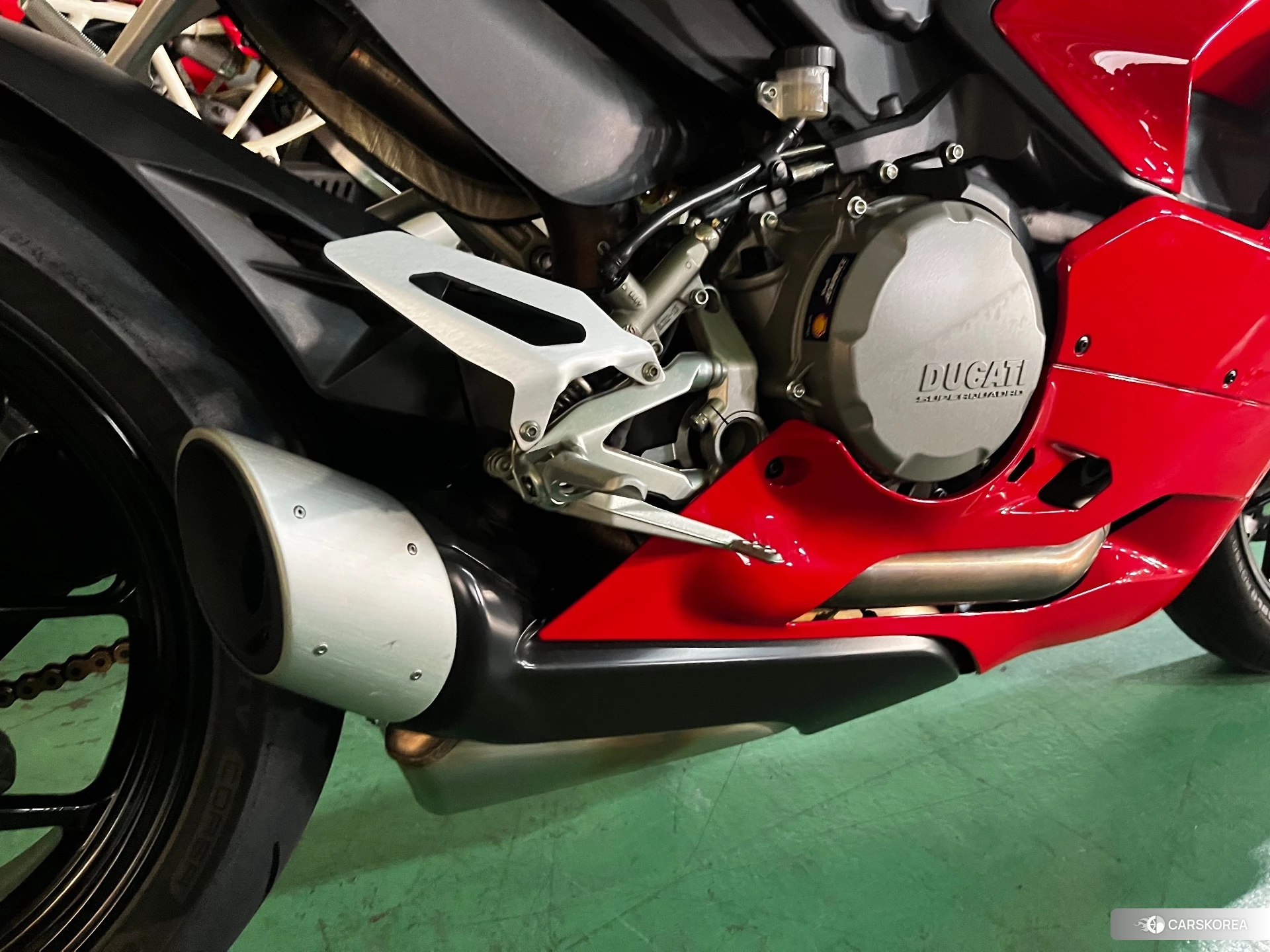 Ducati PANIGALE V2 id 3951994 из Японии 10
