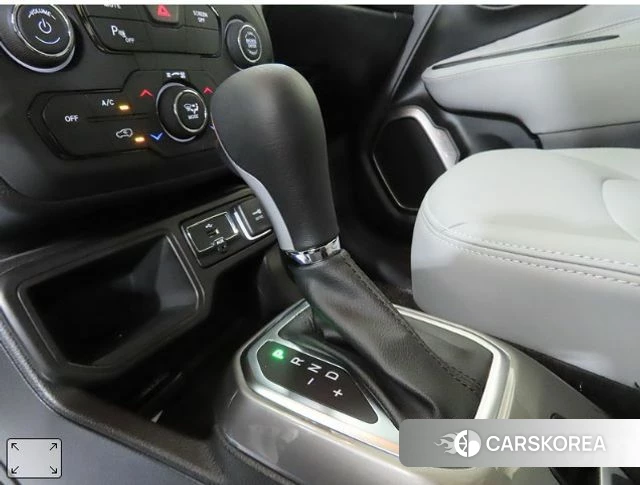 Jeep Renegade id 4281614 из Кореи 19