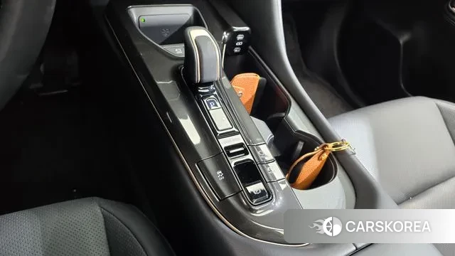 Toyota Crown Crossover id 3653747 из Кореи 19