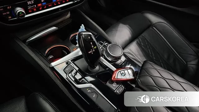 BMW 5 Series (G30) id 3112850 из Кореи 19