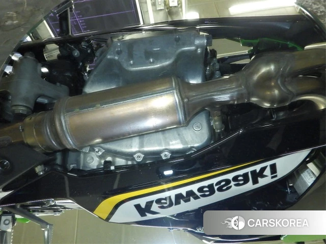 Kawasaki ZX-6R NINJA ABS id 4380003 из Японии 9