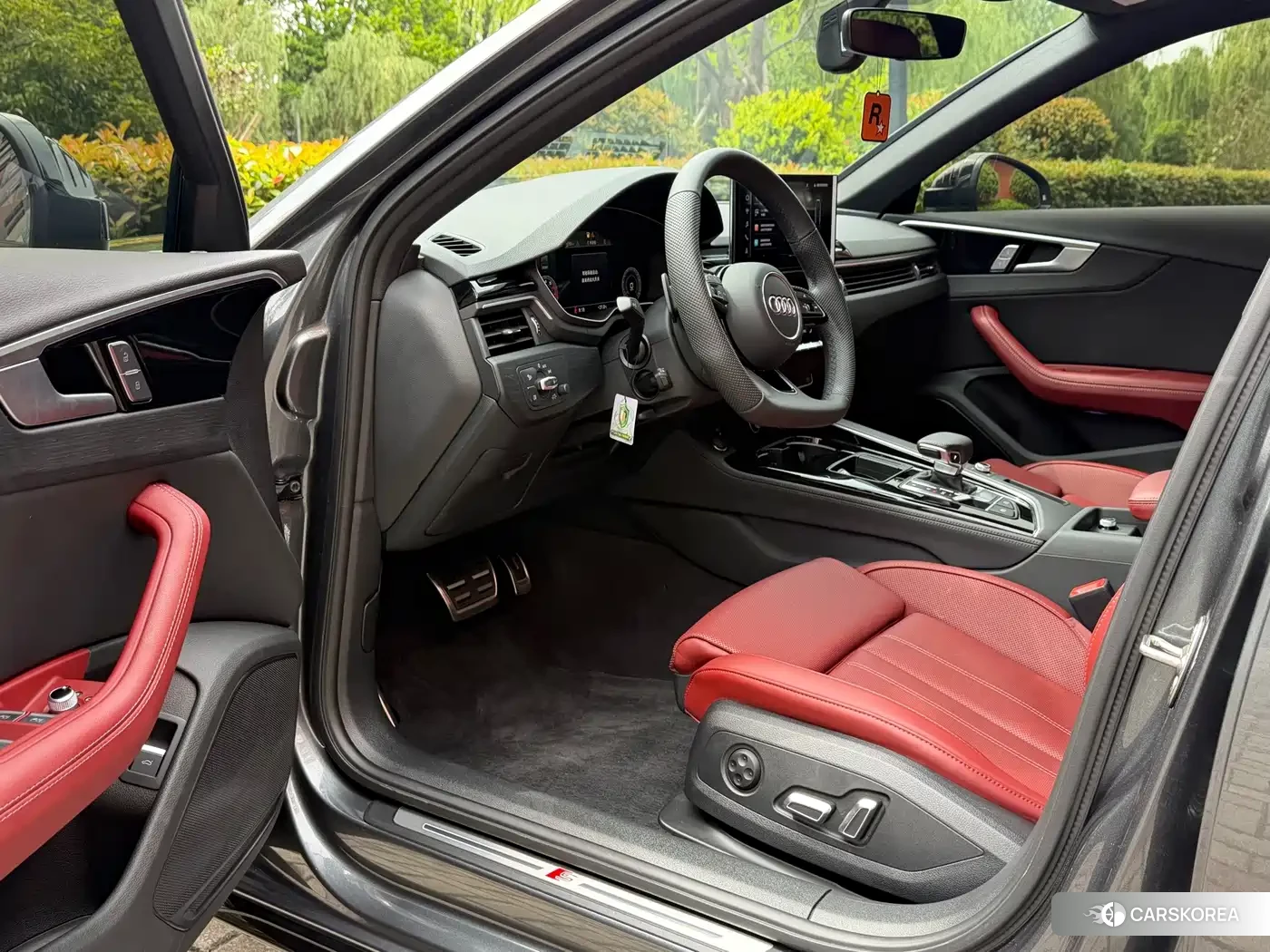 Audi A4L id 4622637 из Китая 16