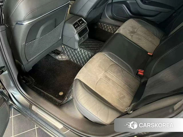 Audi A6L id 4297227 из Китая 11
