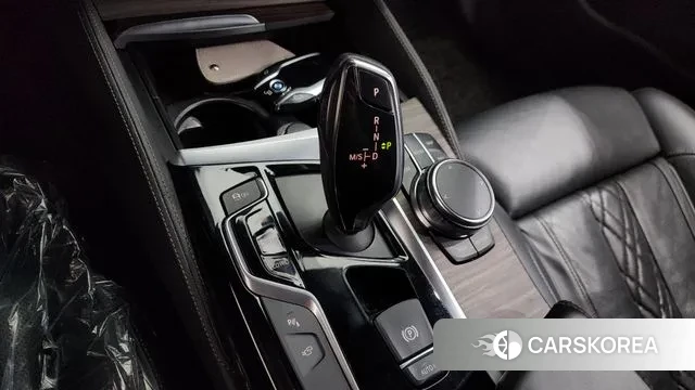 BMW 5 Series (G30) id 3470032 из Кореи 19