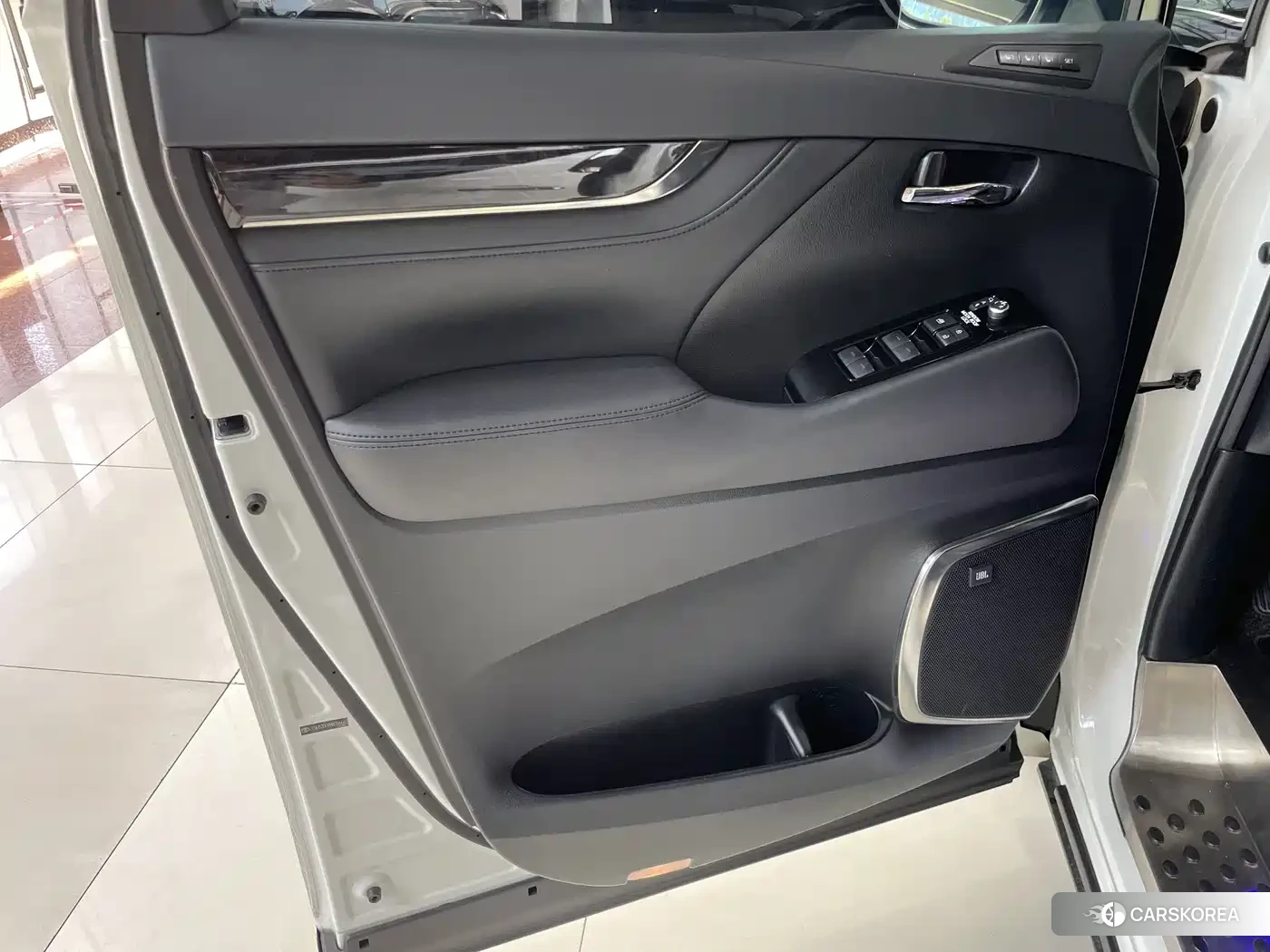 Toyota Vellfire id 4547574 из Китая 18