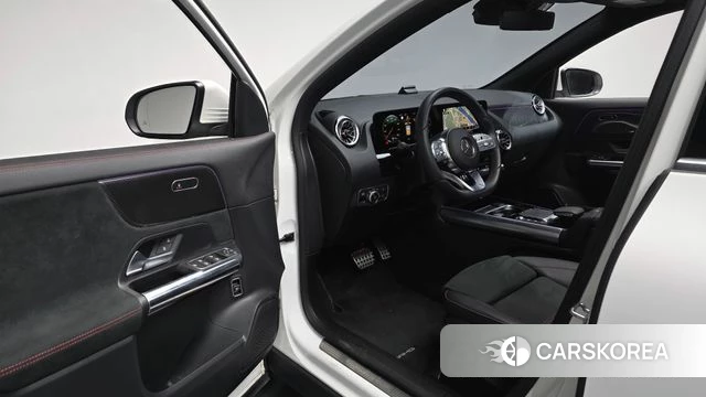 Mercedes-Benz GLA - Class H247 id 4500717 из Кореи 34