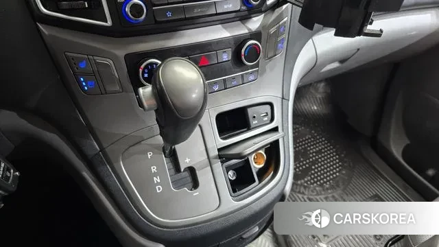 Hyundai The New Grand Starex id 3308283 из Кореи 19