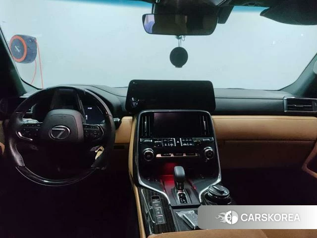 Lexus LX id 4336123 из Китая 9