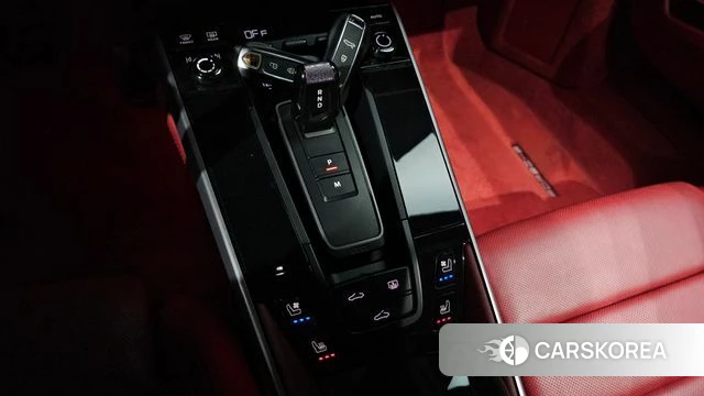 Porsche 911(992) id 4230651 из Кореи 36