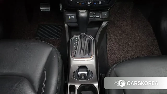 Jeep Renegade id 3546423 из Кореи 19