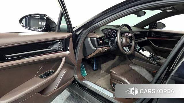 Porsche Panamera (976) id 4505259 из Кореи 32