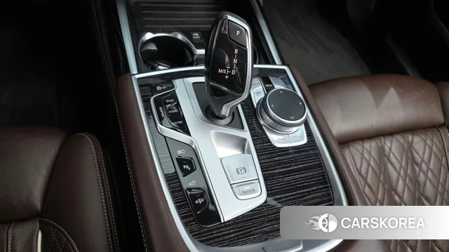 BMW 7 Series (G11) id 3852074 из Кореи 19
