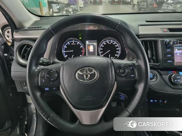 Toyota RAV4 id 3921023 из Кореи 18