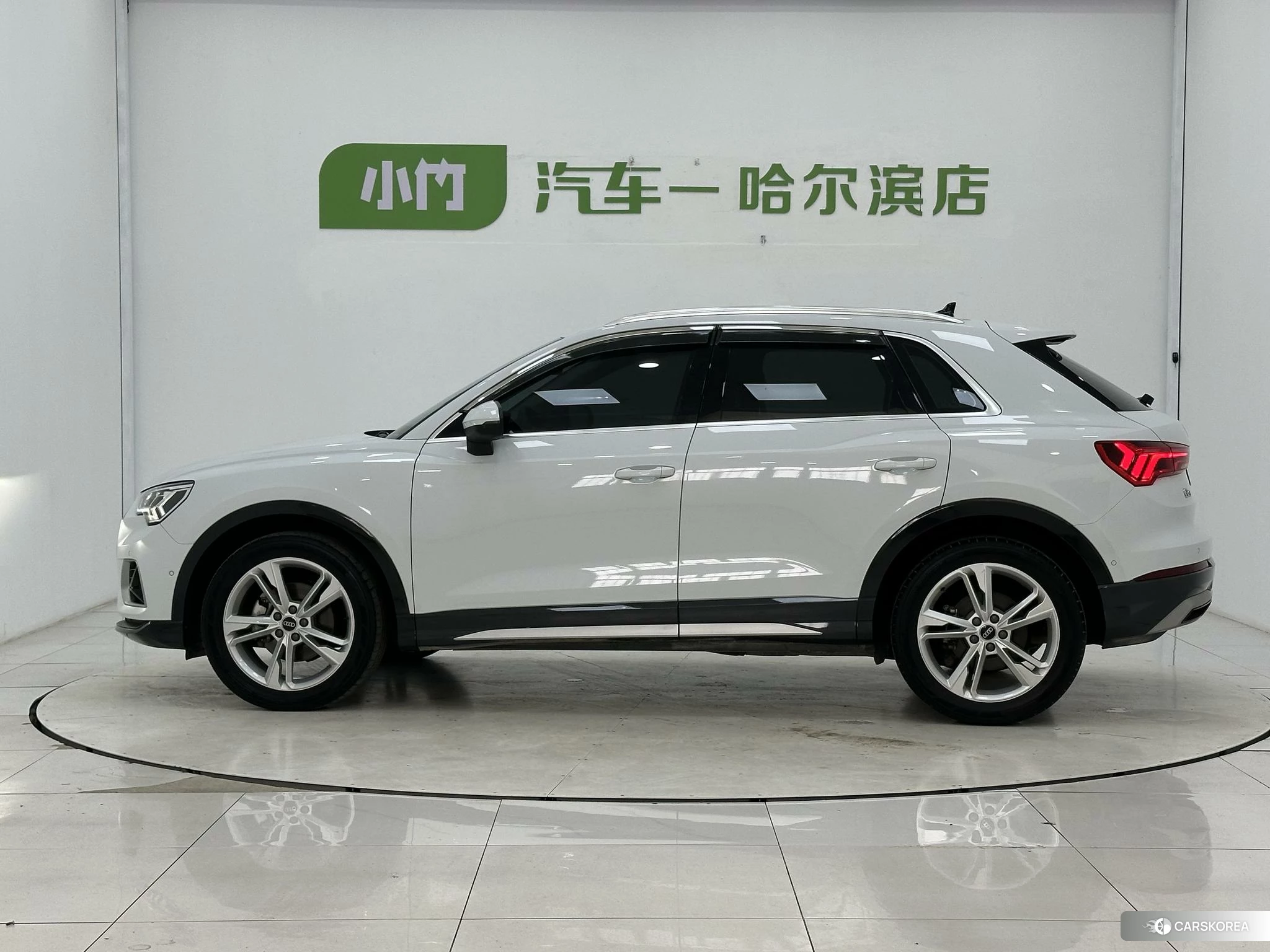 Audi Q3 id 4498803 из Китая 17